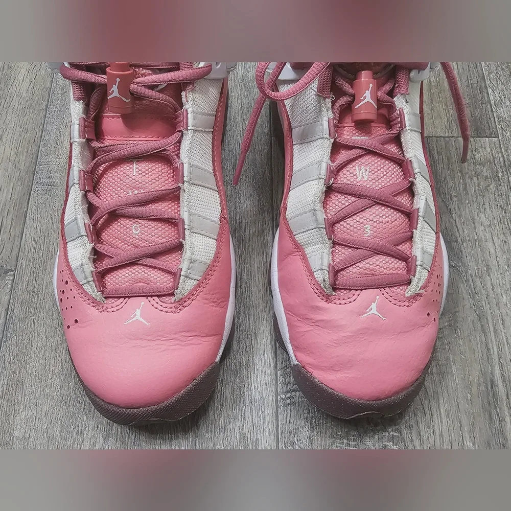 Air Jordan 6 Rings GS sneaker in the 'Coral Chalk' colorway-Size 6Y